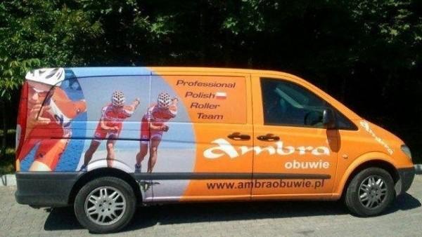 grafika na&nbsp;pojazdach adb reklama